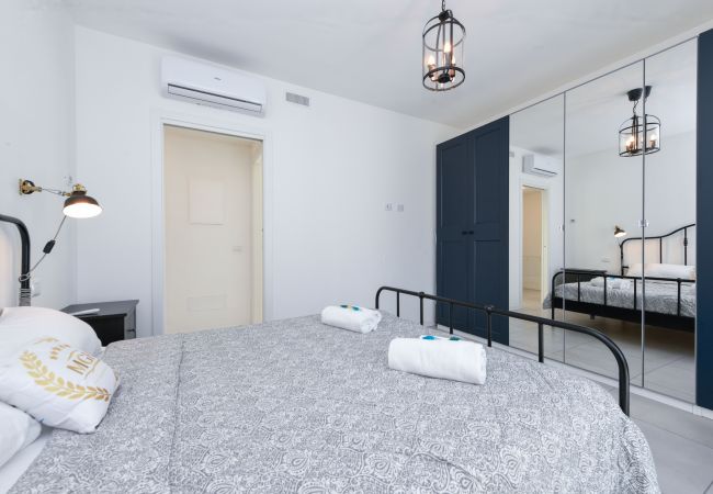 Appartamento a Desenzano del Garda - Katya Resort Superior Apartments - MGH A3-4  Appartamento a Desenzano del Garda - Katya Resort Superior Apartments - MGH A3-4