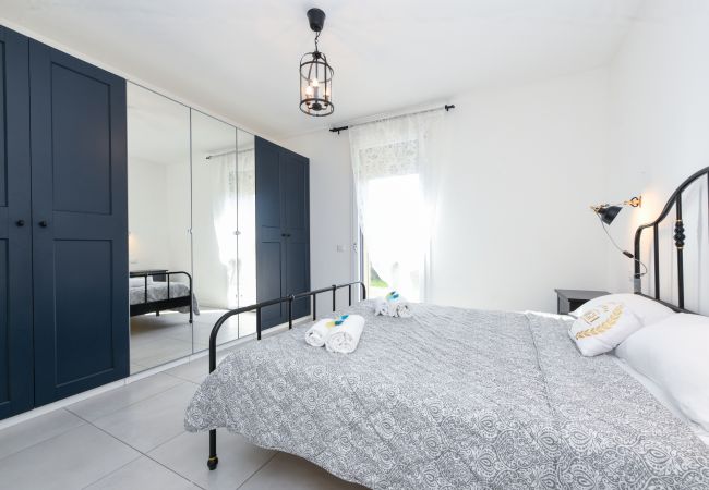 Appartamento a Desenzano del Garda - Katya Resort Superior Apartments - MGH A3-4  Appartamento a Desenzano del Garda - Katya Resort Superior Apartments - MGH A3-4