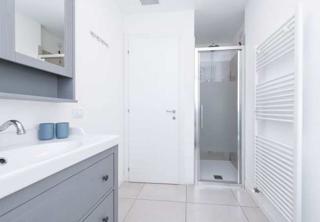 Appartamento a Desenzano del Garda - Katya Resort Superior Apartments - MGH A3-4  Appartamento a Desenzano del Garda - Katya Resort Superior Apartments - MGH A3-4