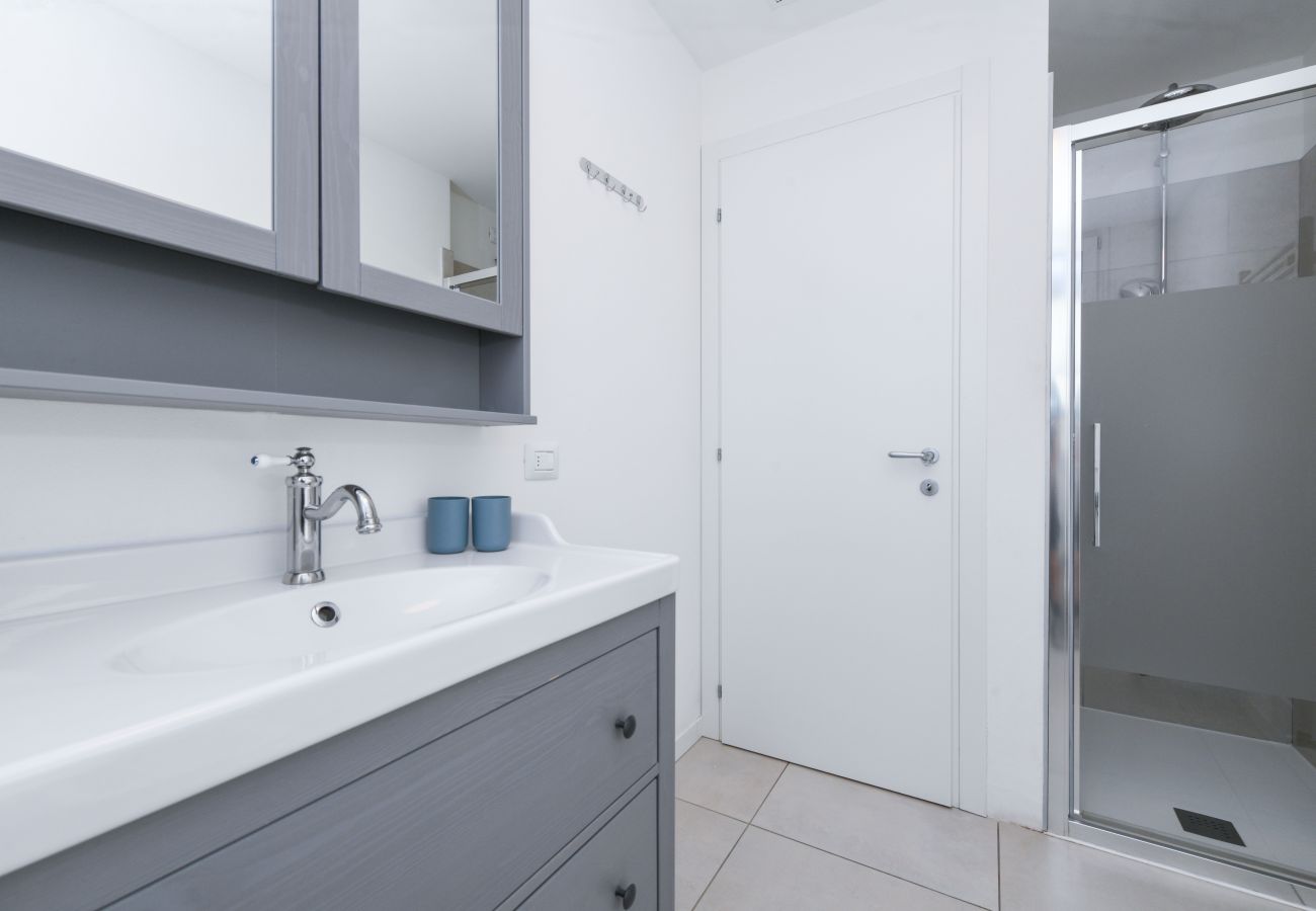 Appartamento a Desenzano del Garda - Katya Resort Superior Apartments - MGH A3-4  Appartamento a Desenzano del Garda - Katya Resort Superior Apartments - MGH A3-4