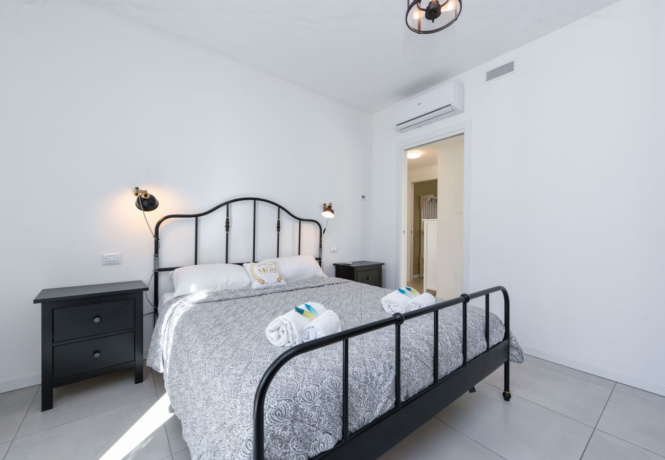 Appartamento a Desenzano del Garda - Katya Resort Superior Apartments - MGH A3-4  Appartamento a Desenzano del Garda - Katya Resort Superior Apartments - MGH A3-4