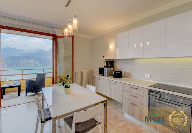 Appartamento a Malcesine - Garden Residence Malcesine Lake View Apartment 15 Appartamento a Malcesine - Garden Residence Malcesine Lake View Apartment 15
