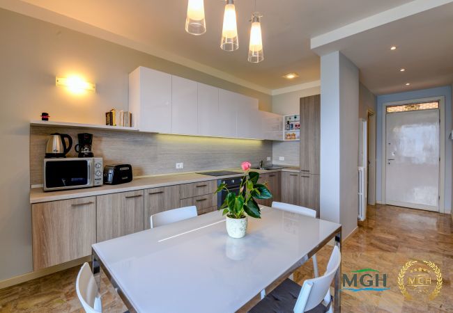 Appartamento a Malcesine - Garden Residence Malcesine Lake View Apartment 15 Appartamento a Malcesine - Garden Residence Malcesine Lake View Apartment 15