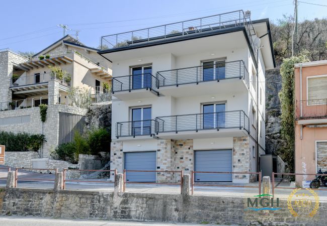 Appartamento a Brenzone - Holiday Apartments Brenzone - Apartment SOLE Appartamento a Brenzone - Holiday Apartments Brenzone - Apartment SOLE