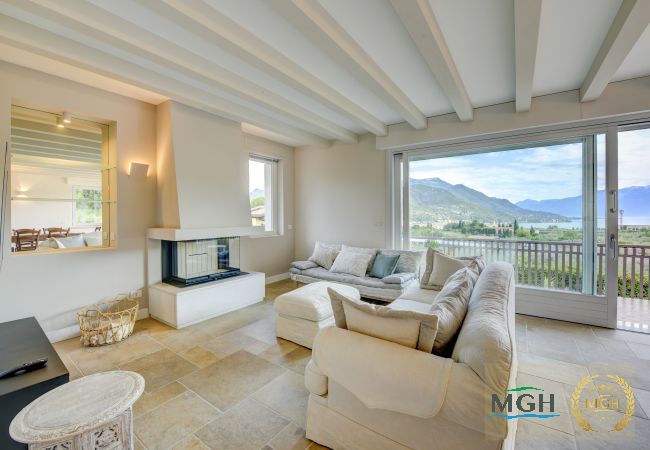 Villa a Salò - MGH Luxury - Villa Caterina Villa a Salò - MGH Luxury - Villa Caterina