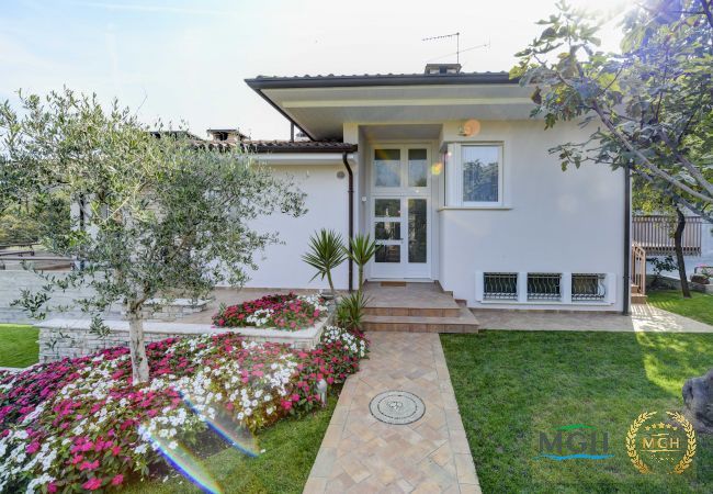 Villa a Salò - MGH Luxury - Villa Caterina Villa a Salò - MGH Luxury - Villa Caterina