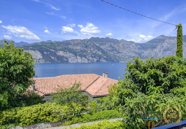 Appartamento a Malcesine - MALCESINE HOLIDAY APARTMENT Appartamento a Malcesine - MALCESINE HOLIDAY APARTMENT