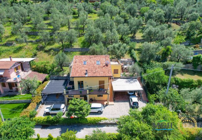 Appartamento a Malcesine - MALCESINE HOLIDAY APARTMENT Appartamento a Malcesine - MALCESINE HOLIDAY APARTMENT