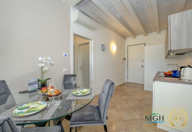 Appartamento a Sirmione - Caesar Sirmione Luxury Apartment F02 Appartamento a Sirmione - Caesar Sirmione Luxury Apartment F02