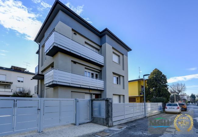 Appartamento a Desenzano del Garda - My Desenzano Family Apartment MGH 1 Appartamento a Desenzano del Garda - My Desenzano Family Apartment MGH 1