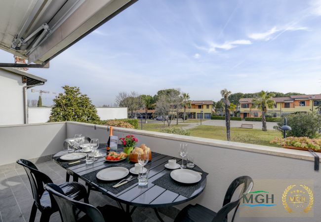 Appartamento a Sirmione - MGH Porto Deluxe Apartment Appartamento a Sirmione - MGH Porto Deluxe Apartment