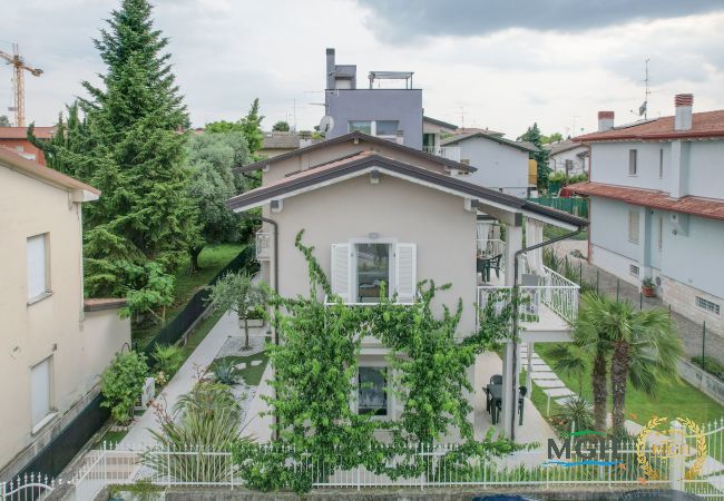 Appartamento a Peschiera del Garda - MGH - Apartment Bouganville Appartamento a Peschiera del Garda - MGH - Apartment Bouganville