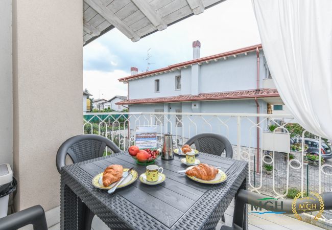 Appartamento a Peschiera del Garda - MGH - Apartment Bouganville Appartamento a Peschiera del Garda - MGH - Apartment Bouganville