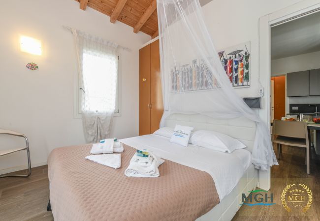 Appartamento a Peschiera del Garda - MGH - Apartment Bouganville Appartamento a Peschiera del Garda - MGH - Apartment Bouganville