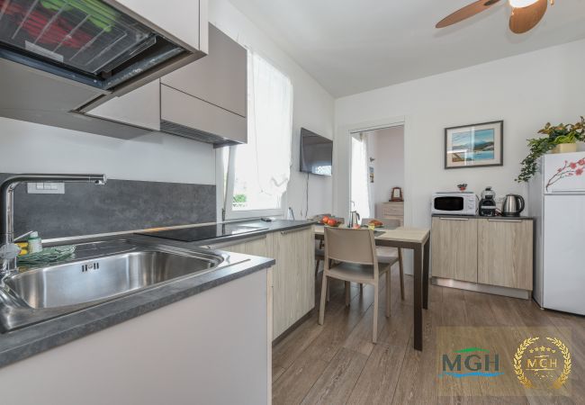 Appartamento a Peschiera del Garda - MGH - Apartment Bouganville Appartamento a Peschiera del Garda - MGH - Apartment Bouganville