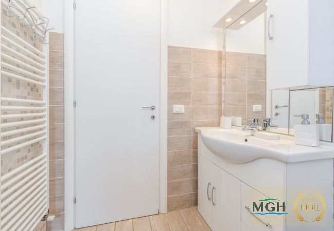Appartamento a Peschiera del Garda - MGH - Apartment Bouganville Appartamento a Peschiera del Garda - MGH - Apartment Bouganville