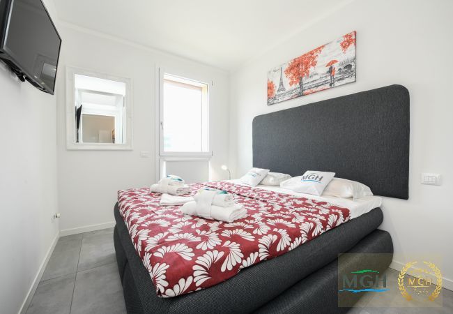 Appartamento a Desenzano del Garda - Katya Resort Penthouse Apartment - MGH G2 26 Appartamento a Desenzano del Garda - Katya Resort Penthouse Apartment - MGH G2 26