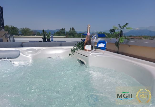 Appartamento a Desenzano del Garda - Katya Resort Penthouse Apartment - MGH G2 26 Appartamento a Desenzano del Garda - Katya Resort Penthouse Apartment - MGH G2 26