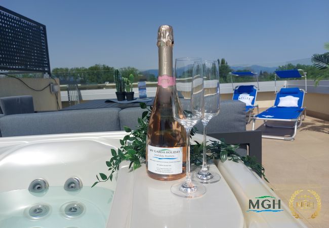 Appartamento a Desenzano del Garda - Katya Resort Penthouse Apartment - MGH G2 26 Appartamento a Desenzano del Garda - Katya Resort Penthouse Apartment - MGH G2 26