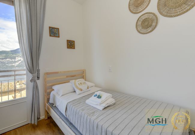 Appartamento a Brenzone - MGH Family Stay - Casa del Gabbiano Appartamento a Brenzone - MGH Family Stay - Casa del Gabbiano