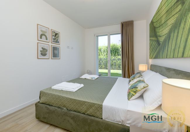 Appartamento a Desenzano del Garda - MGH Luxury - Vivere il Lago C05 Appartamento a Desenzano del Garda - MGH Luxury - Vivere il Lago C05