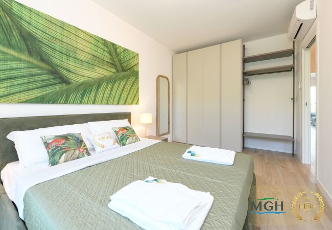 Appartamento a Desenzano del Garda - MGH Luxury - Vivere il Lago C05 Appartamento a Desenzano del Garda - MGH Luxury - Vivere il Lago C05