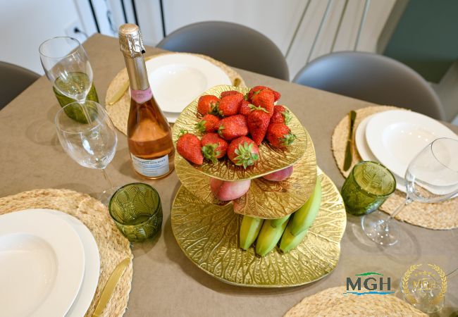Appartamento a Desenzano del Garda - MGH Luxury - Vivere il Lago C05 Appartamento a Desenzano del Garda - MGH Luxury - Vivere il Lago C05