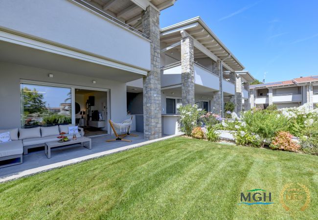 Appartamento a Desenzano del Garda - MGH Luxury - Vivere il Lago C05 Appartamento a Desenzano del Garda - MGH Luxury - Vivere il Lago C05