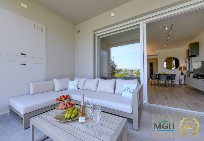Appartamento a Desenzano del Garda - MGH Luxury - Vivere il Lago C05 Appartamento a Desenzano del Garda - MGH Luxury - Vivere il Lago C05