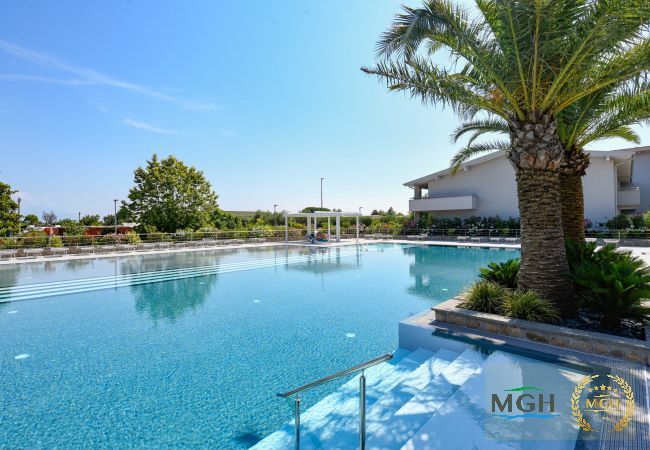 Appartamento a Desenzano del Garda - MGH Luxury - Vivere il Lago C05 Appartamento a Desenzano del Garda - MGH Luxury - Vivere il Lago C05