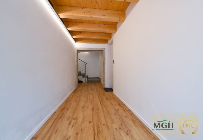 Appartamento a Brenzone - Charm Lakefront Apartment La Corte MGH Appartamento a Brenzone - Charm Lakefront Apartment La Corte MGH