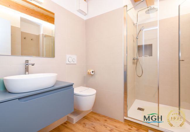 Appartamento a Brenzone - Charm Lakefront Apartment Panorama MGH Appartamento a Brenzone - Charm Lakefront Apartment Panorama MGH