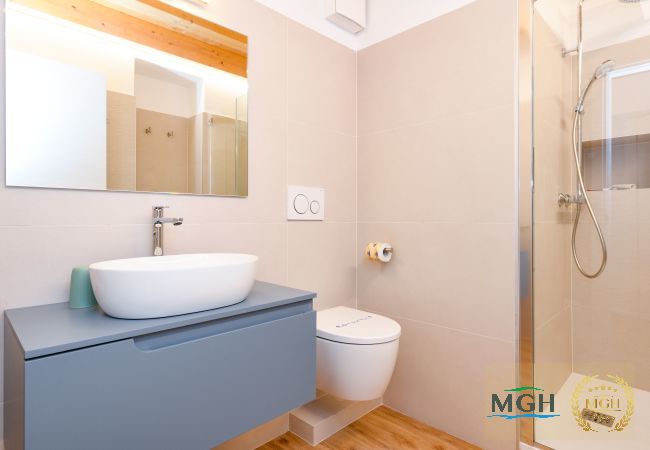 Appartamento a Brenzone - Charm Lakefront Apartment Panorama MGH Appartamento a Brenzone - Charm Lakefront Apartment Panorama MGH