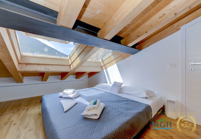 Appartamento a Brenzone - Charm Lakefront Penthouse MGH Appartamento a Brenzone - Charm Lakefront Penthouse MGH