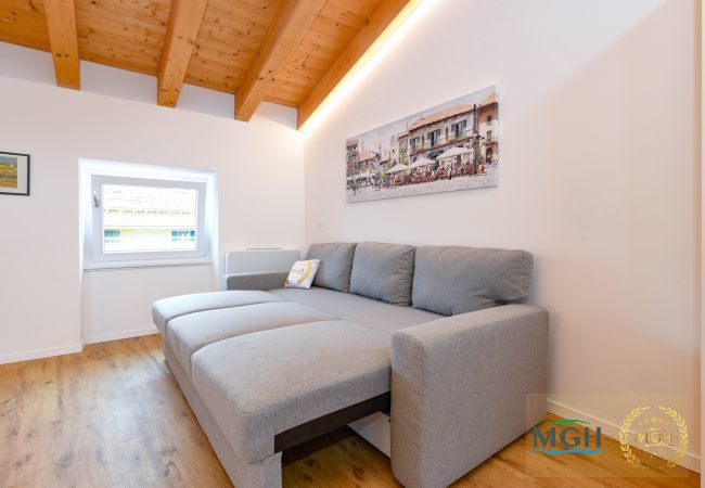Appartamento a Brenzone - Charm Lakefront Penthouse MGH Appartamento a Brenzone - Charm Lakefront Penthouse MGH