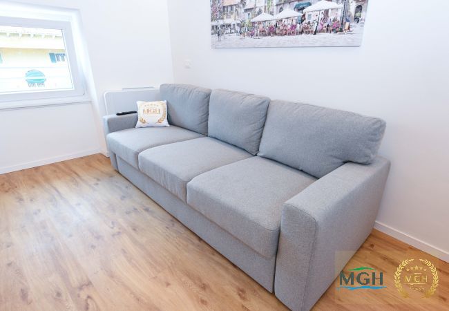 Appartamento a Brenzone - Charm Lakefront Penthouse MGH Appartamento a Brenzone - Charm Lakefront Penthouse MGH