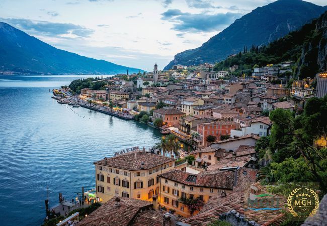Appartamento a Brenzone - Charm Lakefront Penthouse MGH Appartamento a Brenzone - Charm Lakefront Penthouse MGH