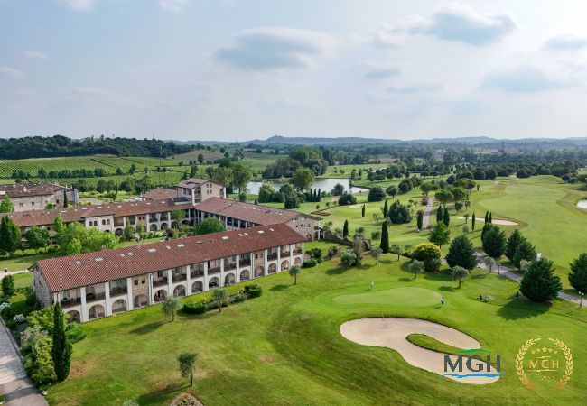 Appartamento a Pozzolengo - Green Living Apartment Chervo Golf Resort Appartamento a Pozzolengo - Green Living Apartment Chervo Golf Resort