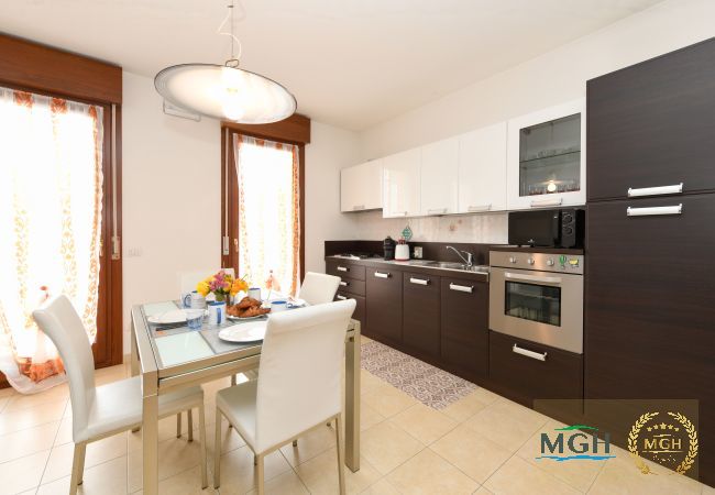 Appartamento a Peschiera del Garda - Appartamento Michelangelo Peschiera Appartamento a Peschiera del Garda - Appartamento Michelangelo Peschiera