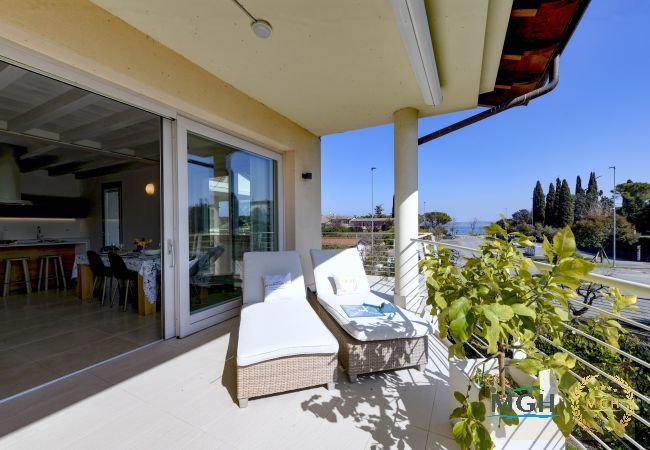 Appartamento a Sirmione - Caesar Sirmione Luxury Apartment M14 Appartamento a Sirmione - Caesar Sirmione Luxury Apartment M14