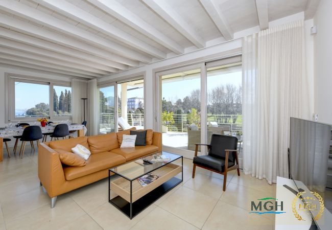 Appartamento a Sirmione - Caesar Sirmione Luxury Apartment M14 Appartamento a Sirmione - Caesar Sirmione Luxury Apartment M14