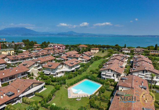 Appartamento a Sirmione - Caesar Sirmione Luxury Apartment M14 Appartamento a Sirmione - Caesar Sirmione Luxury Apartment M14