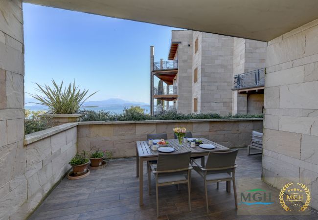 Appartamento a Peschiera del Garda - MGH Luxury -Residenza La Perla Peschiera Lakefront Appartamento a Peschiera del Garda - MGH Luxury -Residenza La Perla Peschiera Lakefront