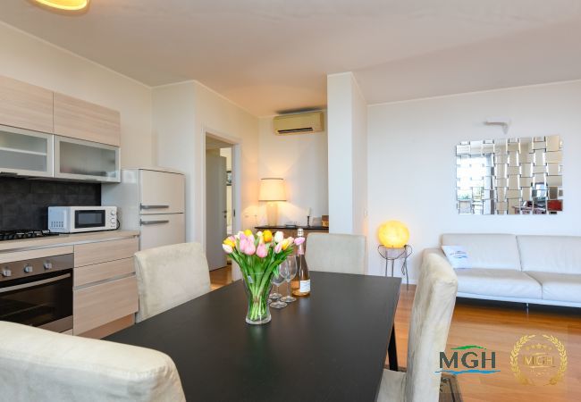 Appartamento a Peschiera del Garda - MGH Luxury -Residenza La Perla Peschiera Lakefront Appartamento a Peschiera del Garda - MGH Luxury -Residenza La Perla Peschiera Lakefront