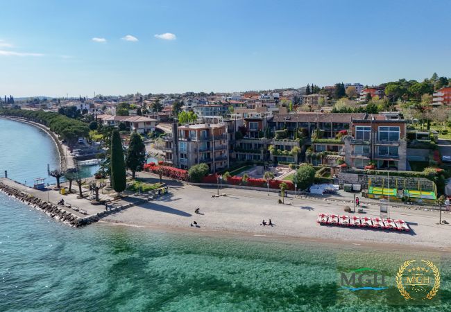 Appartamento a Peschiera del Garda - MGH Luxury -Residenza La Perla Peschiera Lakefront Appartamento a Peschiera del Garda - MGH Luxury -Residenza La Perla Peschiera Lakefront