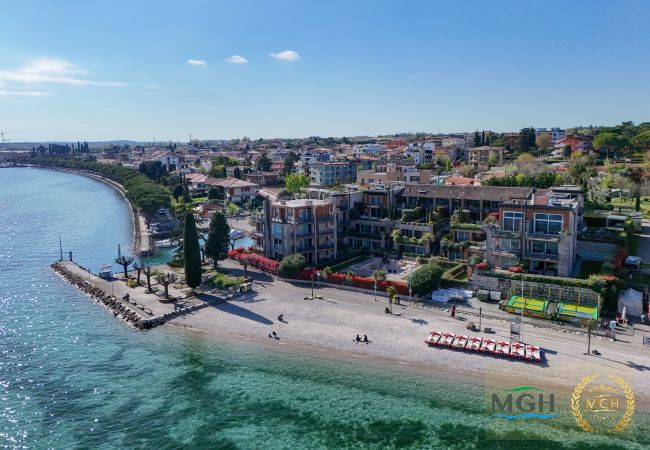 Appartamento a Peschiera del Garda - MGH Luxury -Residenza La Perla Peschiera Lakefront Appartamento a Peschiera del Garda - MGH Luxury -Residenza La Perla Peschiera Lakefront