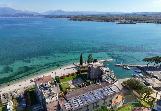 Appartamento a Peschiera del Garda - MGH Luxury -Residenza La Perla Peschiera Lakefront Appartamento a Peschiera del Garda - MGH Luxury -Residenza La Perla Peschiera Lakefront