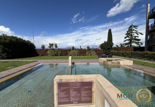 Appartamento a Peschiera del Garda - MGH Luxury -Residenza La Perla Peschiera Lakefront Appartamento a Peschiera del Garda - MGH Luxury -Residenza La Perla Peschiera Lakefront
