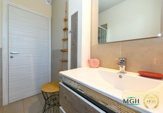 Appartamento a Castelnuovo del Garda - My Peschiera Holiday Apartment- Quadrivium 3 Appartamento a Castelnuovo del Garda - My Peschiera Holiday Apartment- Quadrivium 3