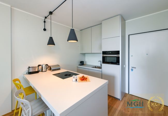 Appartamento a Gardone Riviera - MGH - Lake & Love Apartment Appartamento a Gardone Riviera - MGH - Lake & Love Apartment